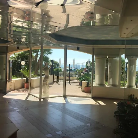 Appartement Sharon In Victoria Menton