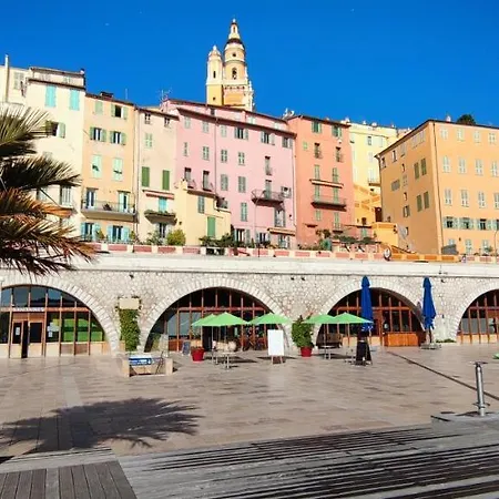 Sharon In Victoria Daire Menton